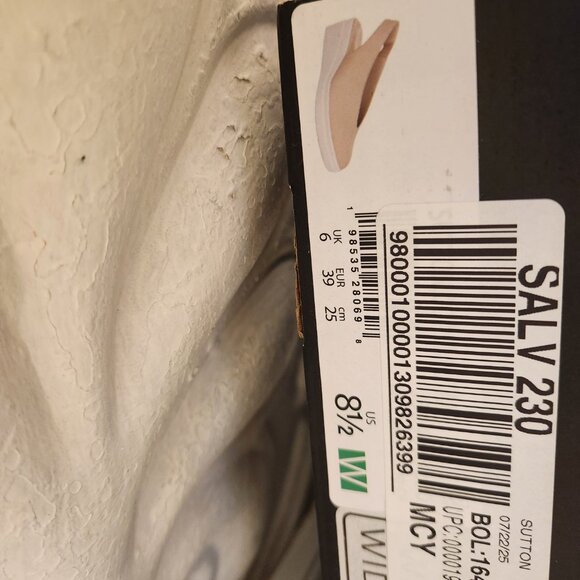 Naturalizer "Sutton" Leather Wedges. NIB. Size 8.5 Wide - Picture 5 of 14